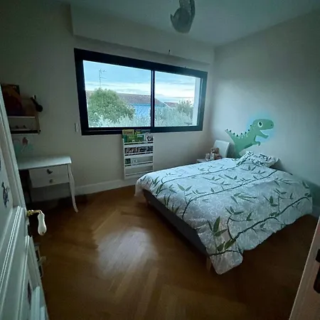 With Terrace Apartment *